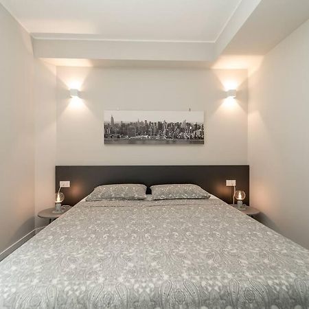 קומו Apt 2 Min From The Cathedral With Private Parking מראה חיצוני תמונה