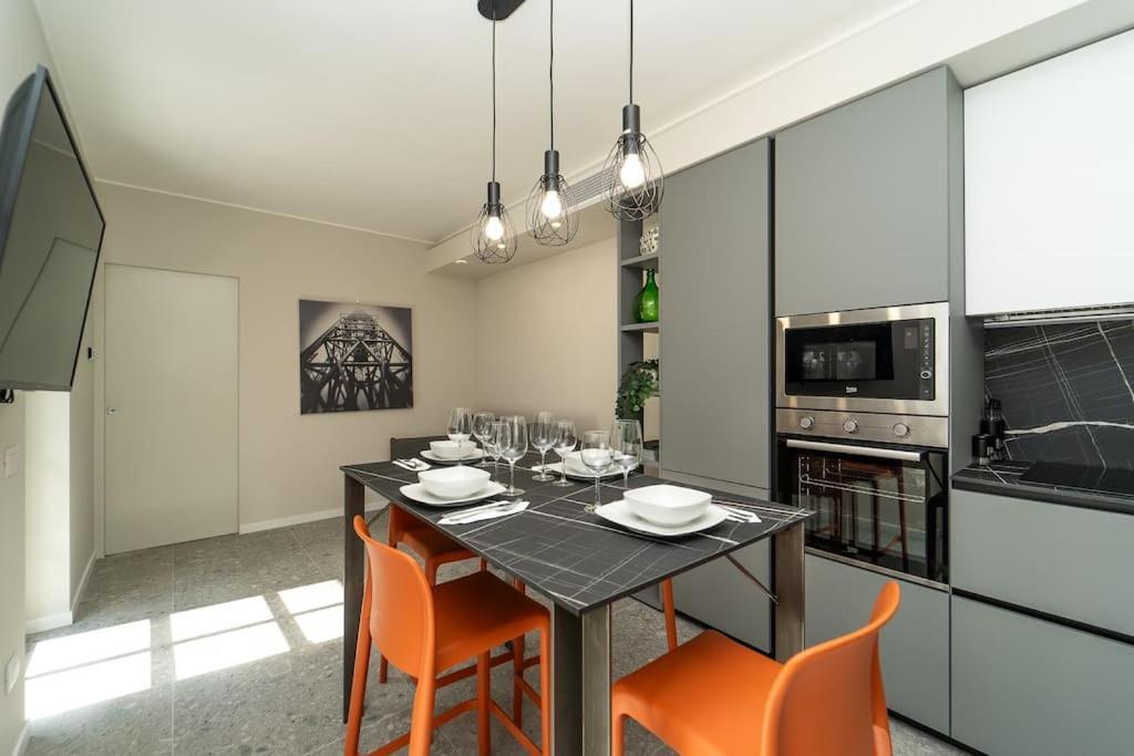 קומו Apt 2 Min From The Cathedral With Private Parking מראה חיצוני תמונה