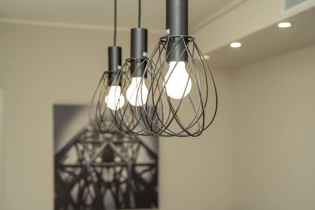 קומו Apt 2 Min From The Cathedral With Private Parking מראה חיצוני תמונה