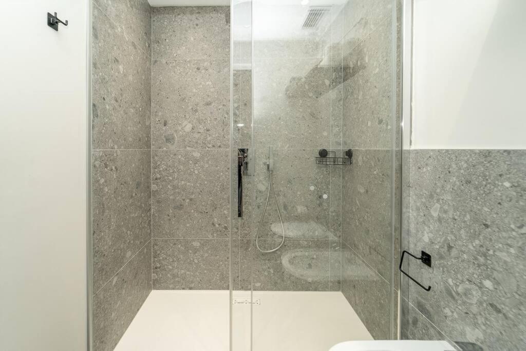 קומו Apt 2 Min From The Cathedral With Private Parking מראה חיצוני תמונה