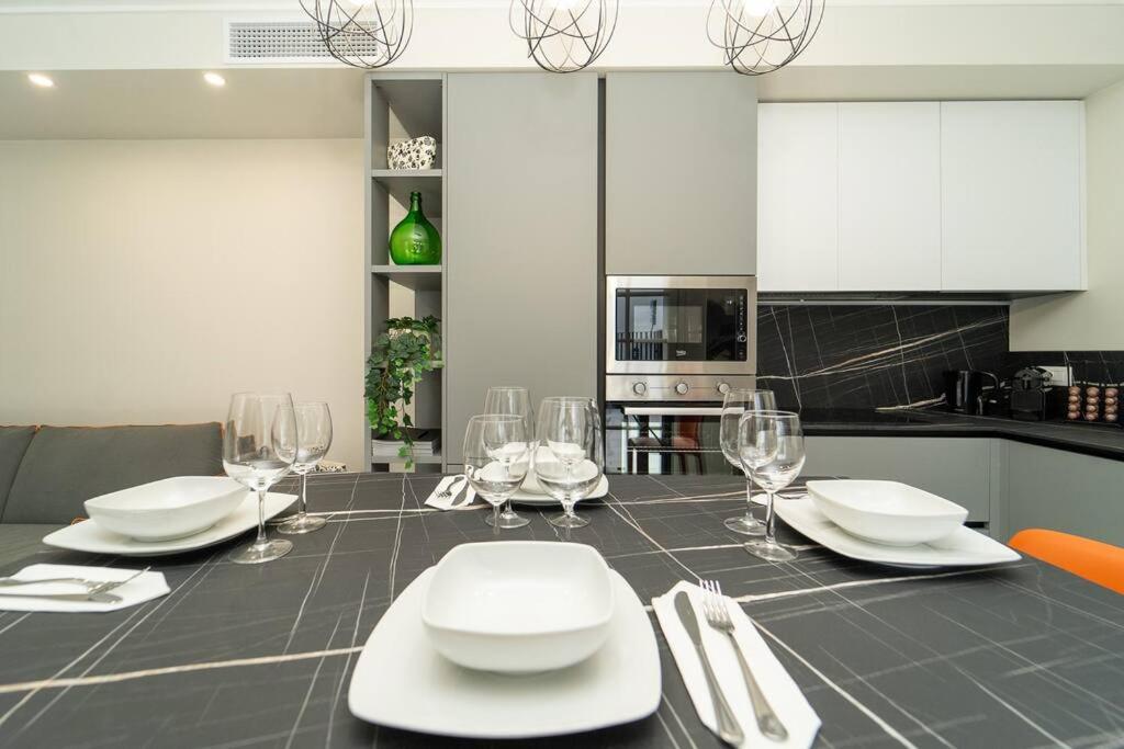 קומו Apt 2 Min From The Cathedral With Private Parking מראה חיצוני תמונה